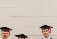 How Malaysian Universities Support Bachelor’s Students with Career Counseling Bachelor Degree